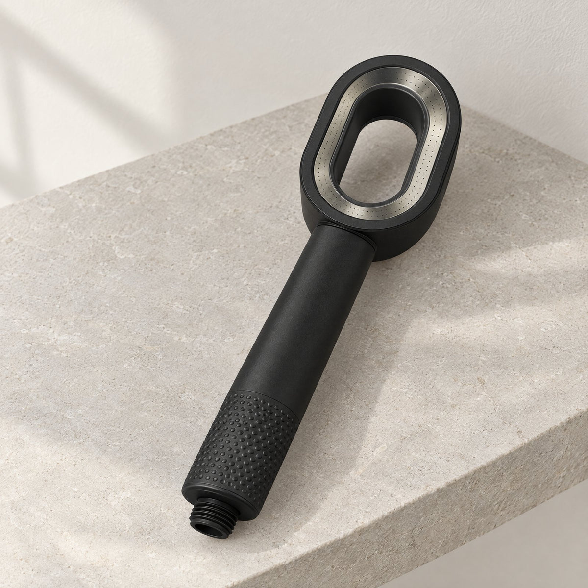 Velura shower head in black